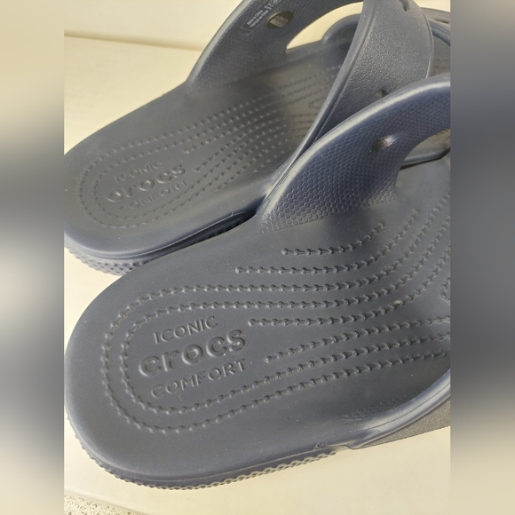 Crocs Unisex Classic Navy Blue Size 7M/9W Two-Strap Slide Sandals - Picture 8 of 16